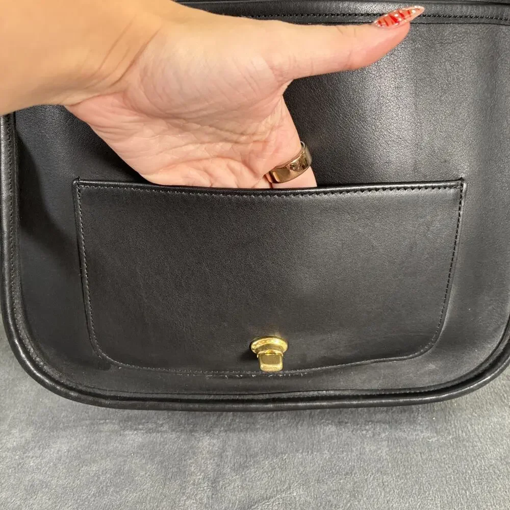 Vintage Coach 9525 Stewardess Bag Black Leather 90s Turnlock Purse USA Charity